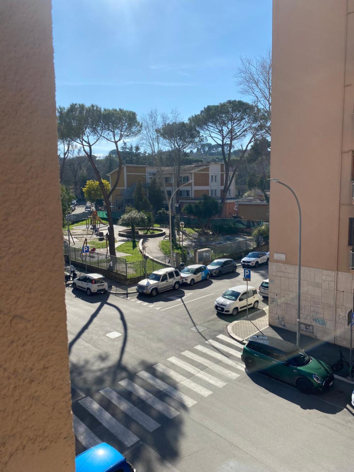 Bright Near San Pietro Apartamento
